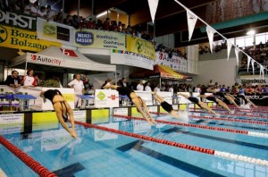 Un...tuffo prima di girare per il Mercatino di Natale a Bolzano